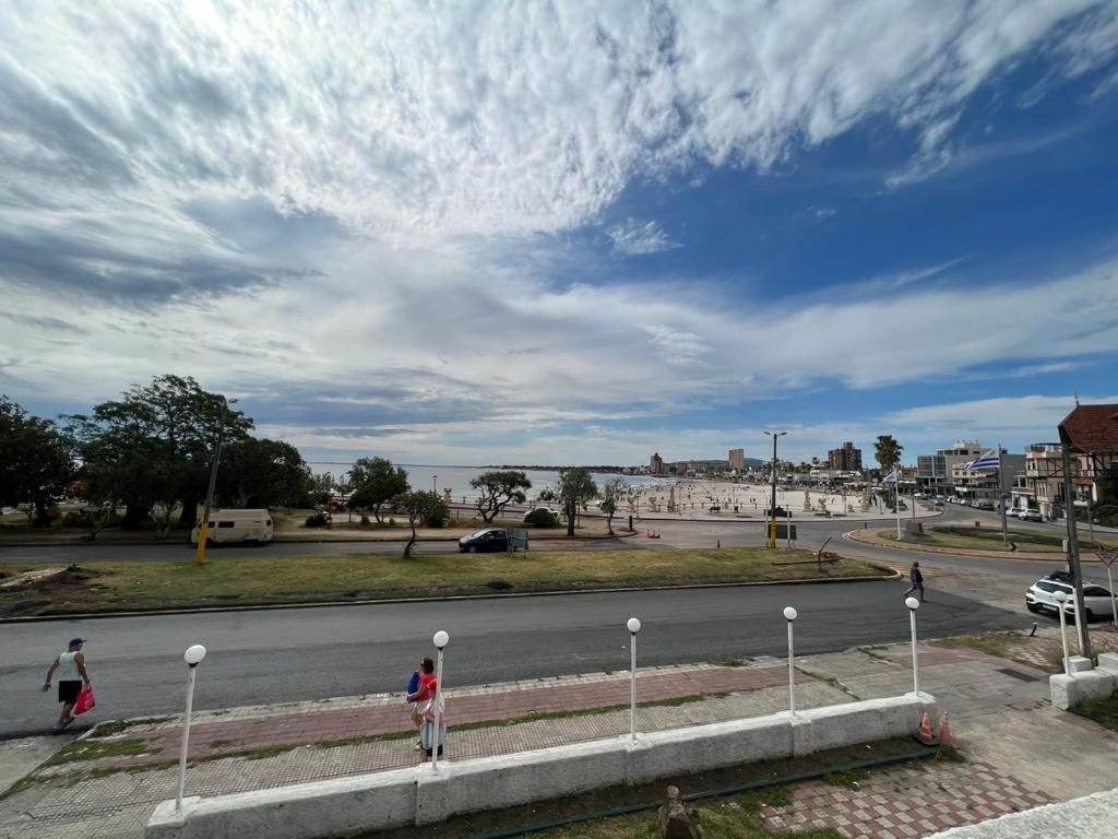 Hotel Gran Colonial Riviera à Piriápolis Extérieur photo